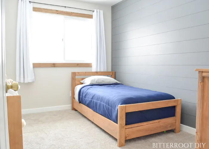 Diy Basic Twin Bed Bitterroot, How To Fit 2 Twin Beds In A Small Room